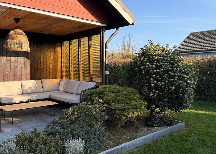 Keizerskroon 27 יוליאנאדורפ